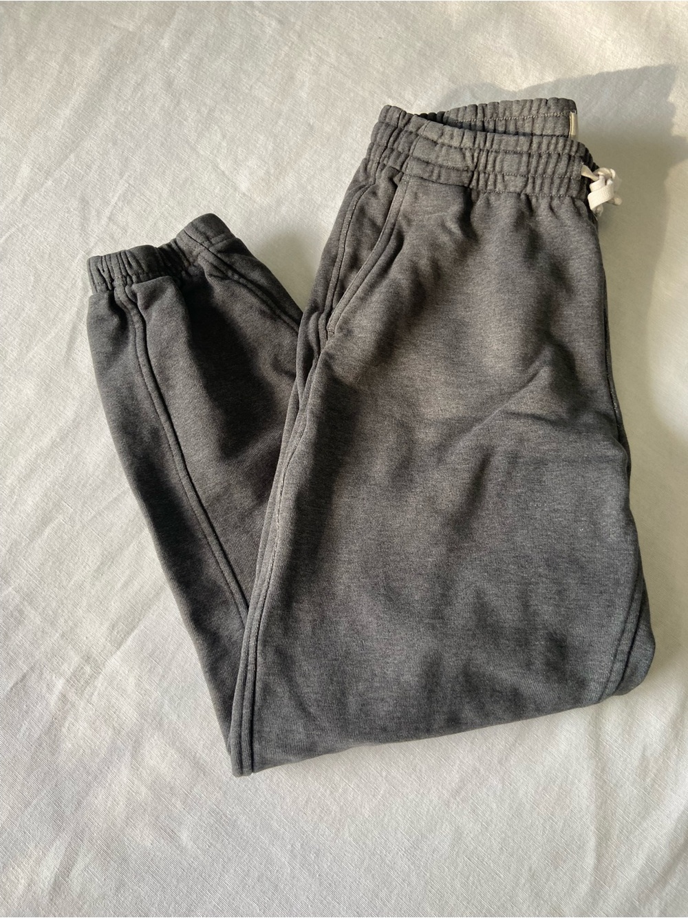 Everlane The Track Jogger in Heather Grey
